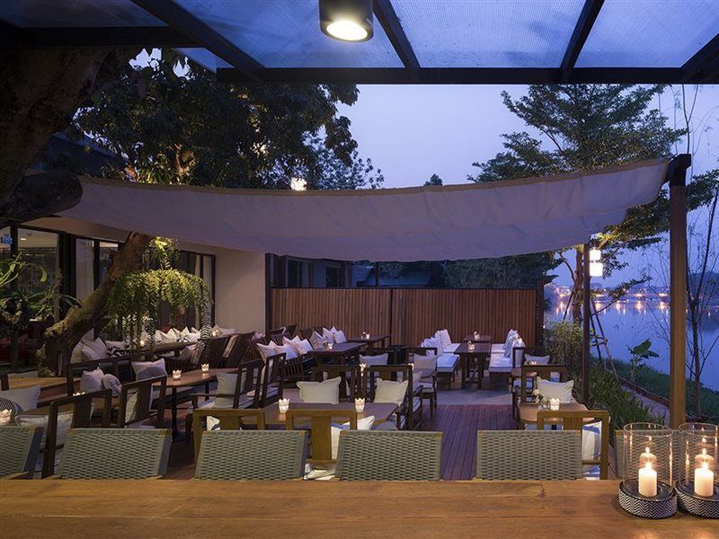 Sala Lanna Chiang Mai Hotel Exterior foto
